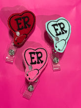 Load image into Gallery viewer, Swivel Badge Reels