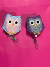 Load image into Gallery viewer, Swivel Badge Reels