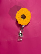 Load image into Gallery viewer, Swivel Badge Reels